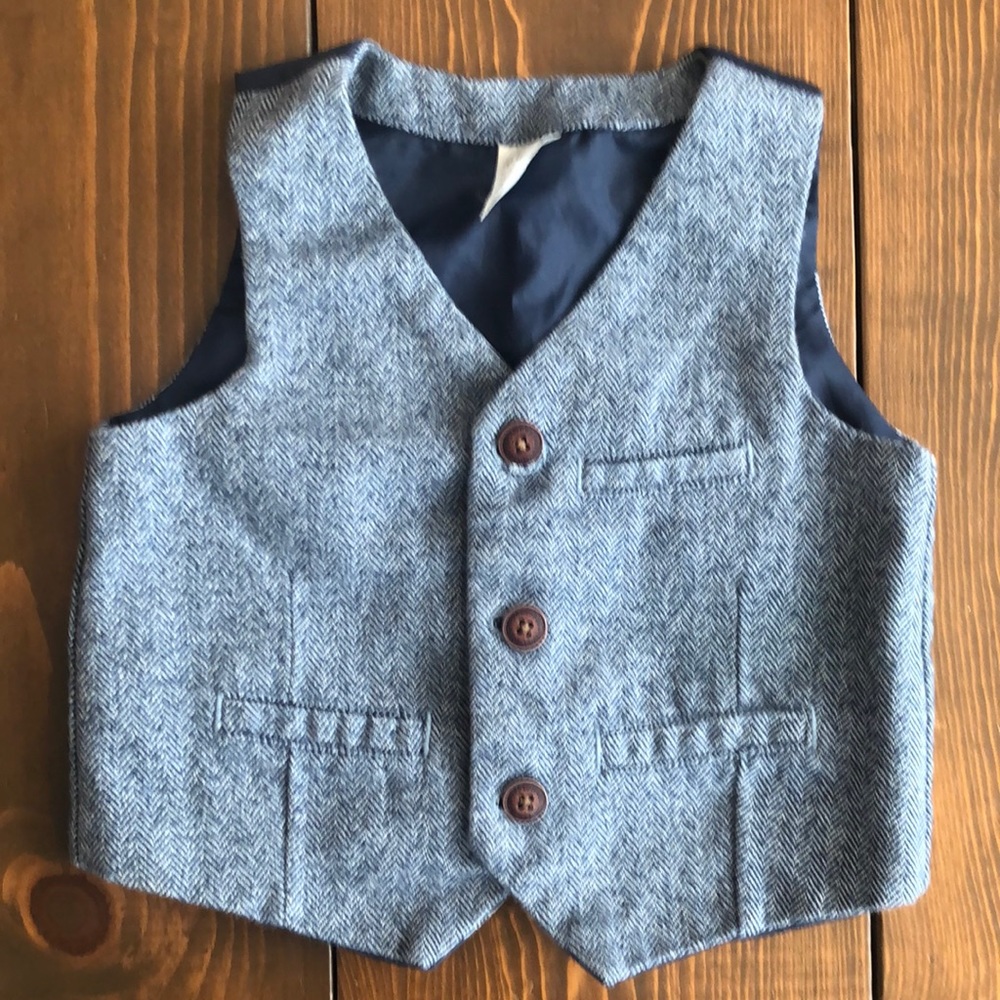 Perfect H&M boys blue herringbone vest